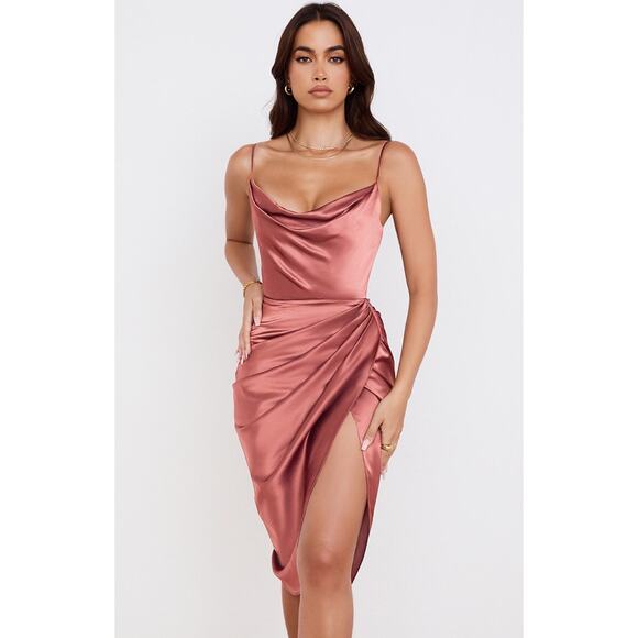 House of CB Dresses & Skirts - NWT House of CB Reva Dress in Rouge Sz L Rose Satin Balcony Corset Dress